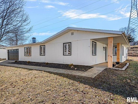 2nd image of 11 Birch Lake Dr