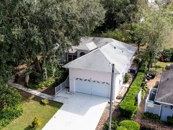 49 Dogwood Ln, Eustis, FL 32726