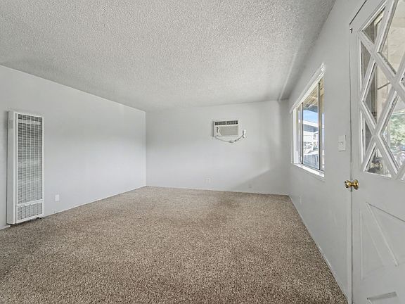 4th image of 197 Woodbridge Ave
