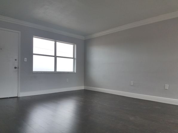 1850 NE 169th St APT 412