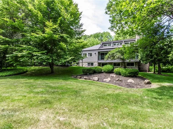 6353 McNiven Rd, Burlington, ON L7P 0K1