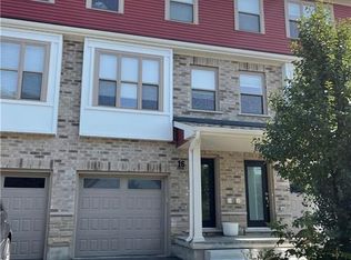 1 Leggott Ave UNIT 16, Barrie, ON L4M0K7