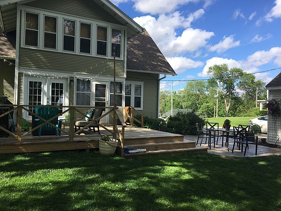 Backyard entertaining space