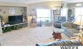4th image of 2359 Columbus Dr