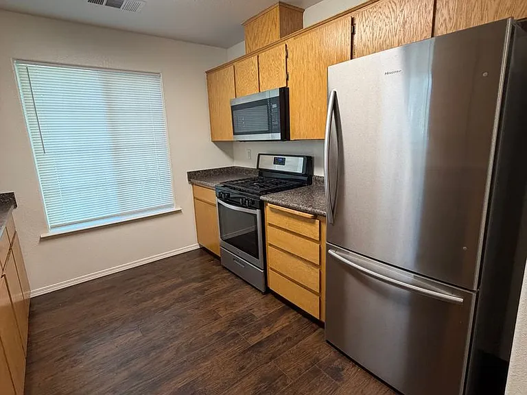 1501 Arnold Ct — Photo 10