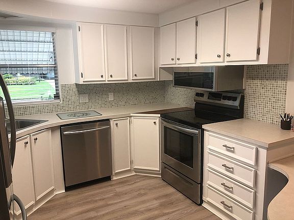 3rd image of 2734 Tanager Ln