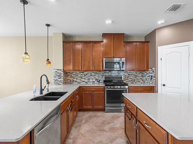 100 Speckle Park Dr — Photo 13