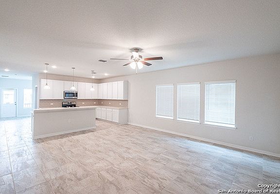 3rd image of 11718 CLASSMORE GAP