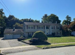 19 Marlo Rd, Wayne, NJ 07470