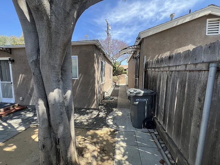 8225 Adams St — Photo 15