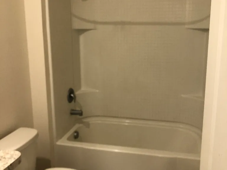 172 Emanuelle Dr — Photo 9