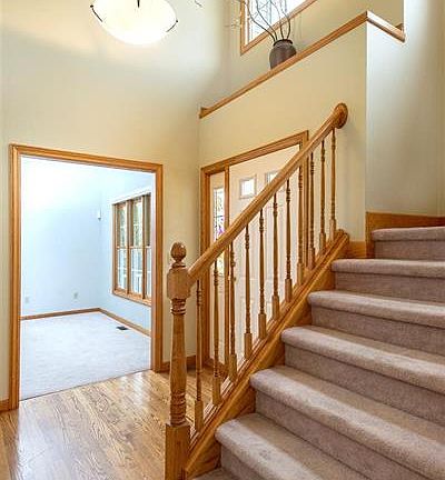 3rd image of 2208 Lake Wood Dr