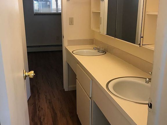 5th image of 1065 University Ave APT 108