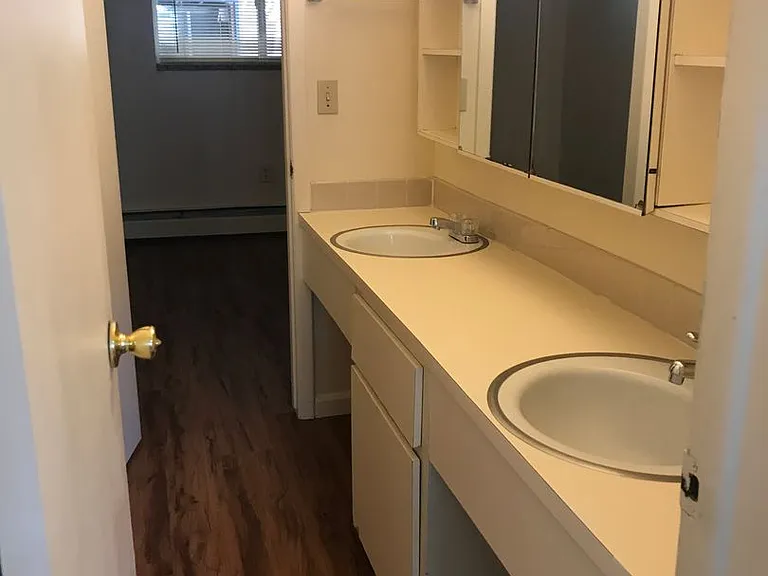 1065 University Ave #108 — Photo 5