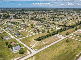 1200 NW 16th Pl, Cape Coral, FL 33993