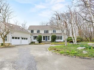 1566 Ponus Rdg, New Canaan, CT 06840