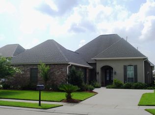 16724 Highland Club Ave, Baton Rouge, LA 70817