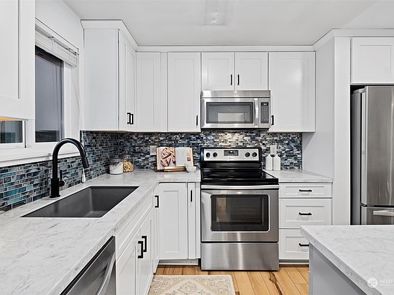 5th image of 10037 NE 138th Pl #D4