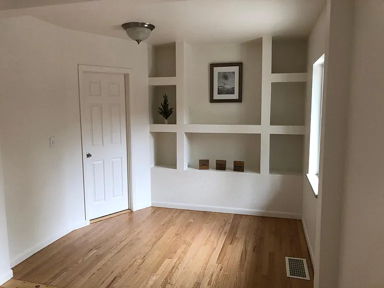 840 N Krameria St — Photo 15