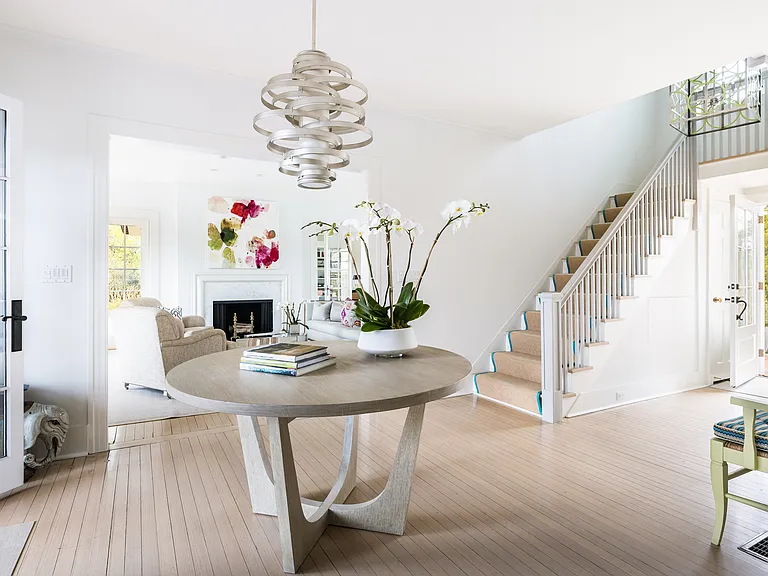 17 Apaquogue Rd — Photo 14