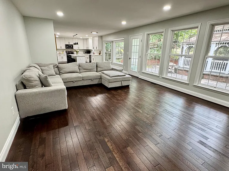 1019 John Paul Jones Dr — Photo 23