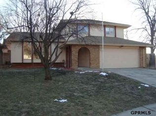 2538 S 148th Avenue Cir, Omaha, NE 68144