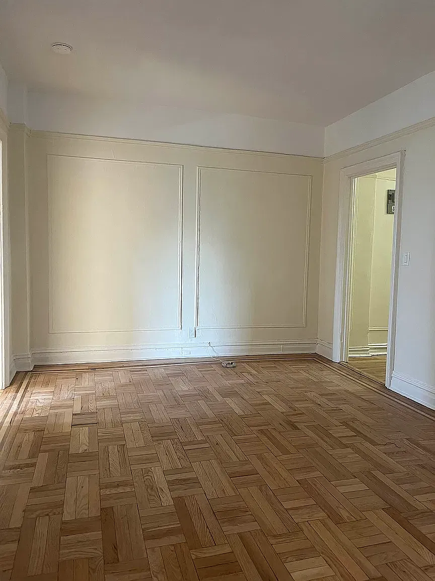116 West 238th Street — Photo 3