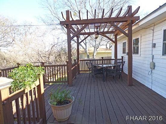 3rd image of 2302 Terrace Dr
