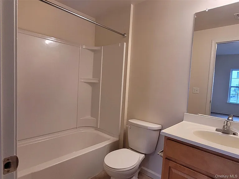 260 Ruth Ct — Photo 10