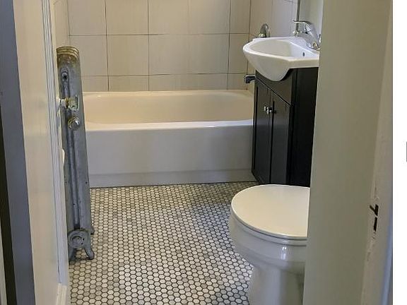 5th image of 5162 N Leavitt St #2A