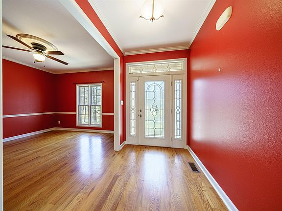 4th image of 117 Leatherwood Cir