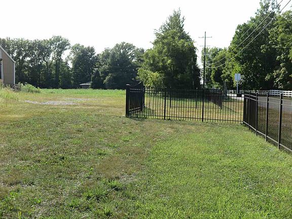 4th image of 5201 E Moyer Dr