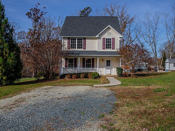 2nd image of 114 Stratford Pl