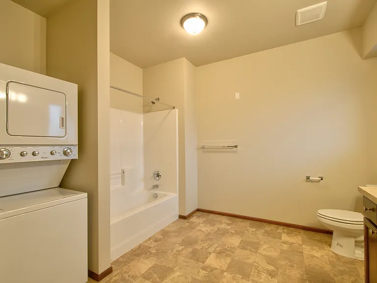 The Downtown 48 Apartments — Photo 10