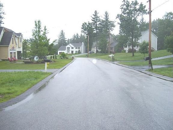 3rd image of 75 Woodhawk Dr