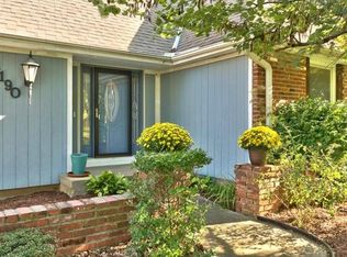 4190 W 190th St, Stilwell, KS 66085