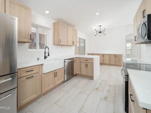 21632 N 48TH Street, Phoenix, AZ 85054