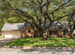 4229 Shannon Dr, Fort Worth, TX 76116