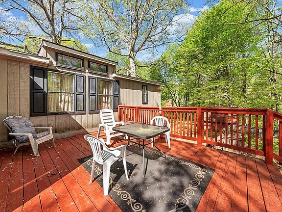 2nd image of 214 Courtland Dr