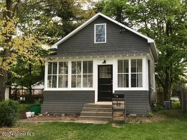 22 Pinehurst Road, Albany, NY 12205