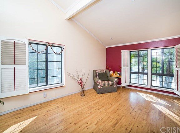 5th image of 13766 De Foe Ave