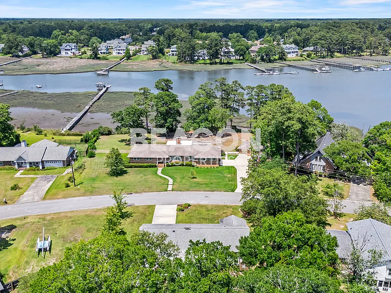 406 W Blackbeard Rd — Photo 11