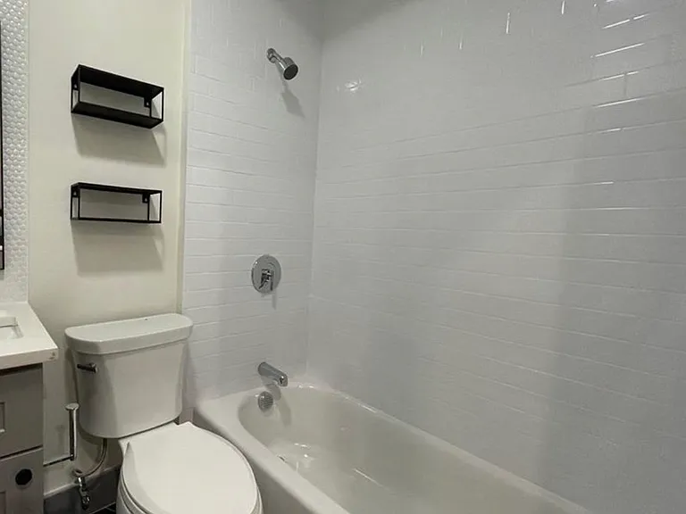 41 Long Ave #1 — Photo 5