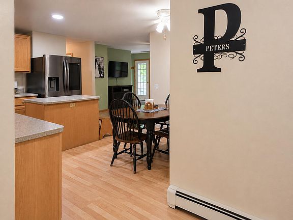 5th image of 17 Maple Rdg Drive