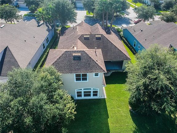 5th image of 8104 Hampton Glen Dr