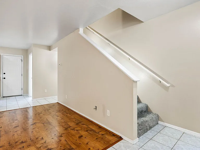 741 Gail Gardner Way #L — Photo 15
