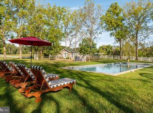 1787 Light Horse Ln, Delaplane, VA 20144