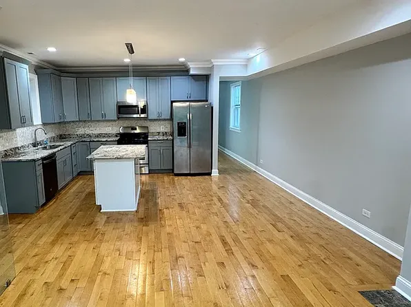 4933 S Prairie Ave #1, Chicago, IL 60615