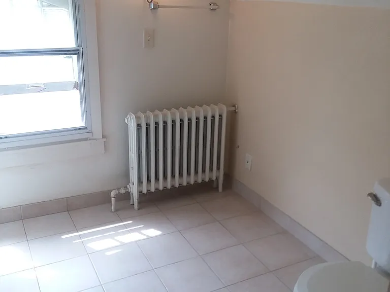 3400 N Downer Ave — Photo 17