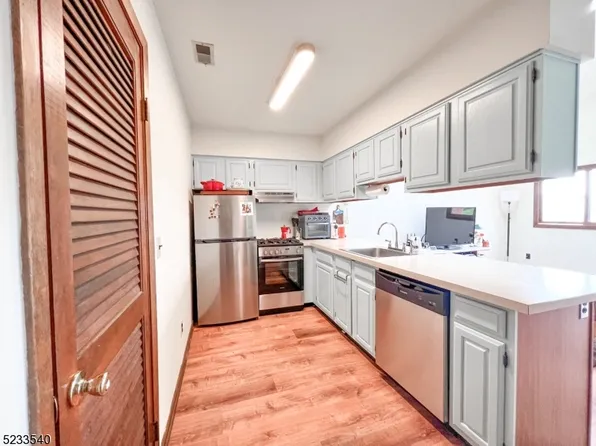 5 Arapahoe Dr, Vernon Twp., NJ 07462